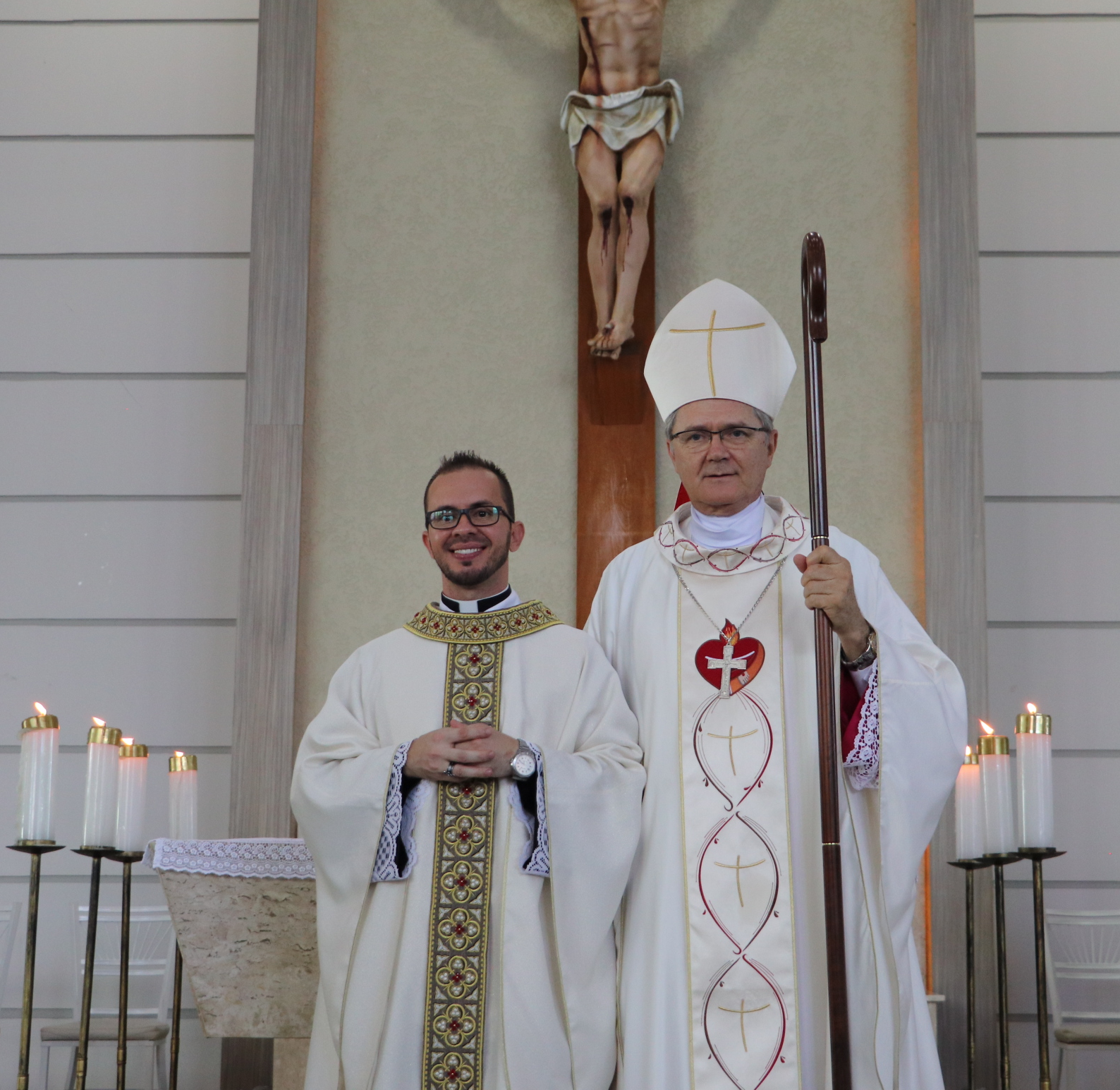 Padre Alex e Dom Bruno